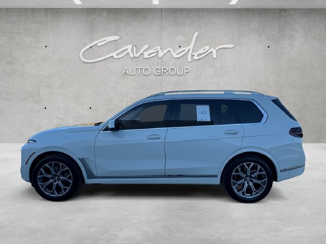 Used 2023 White BMW xDrive40i image 13
