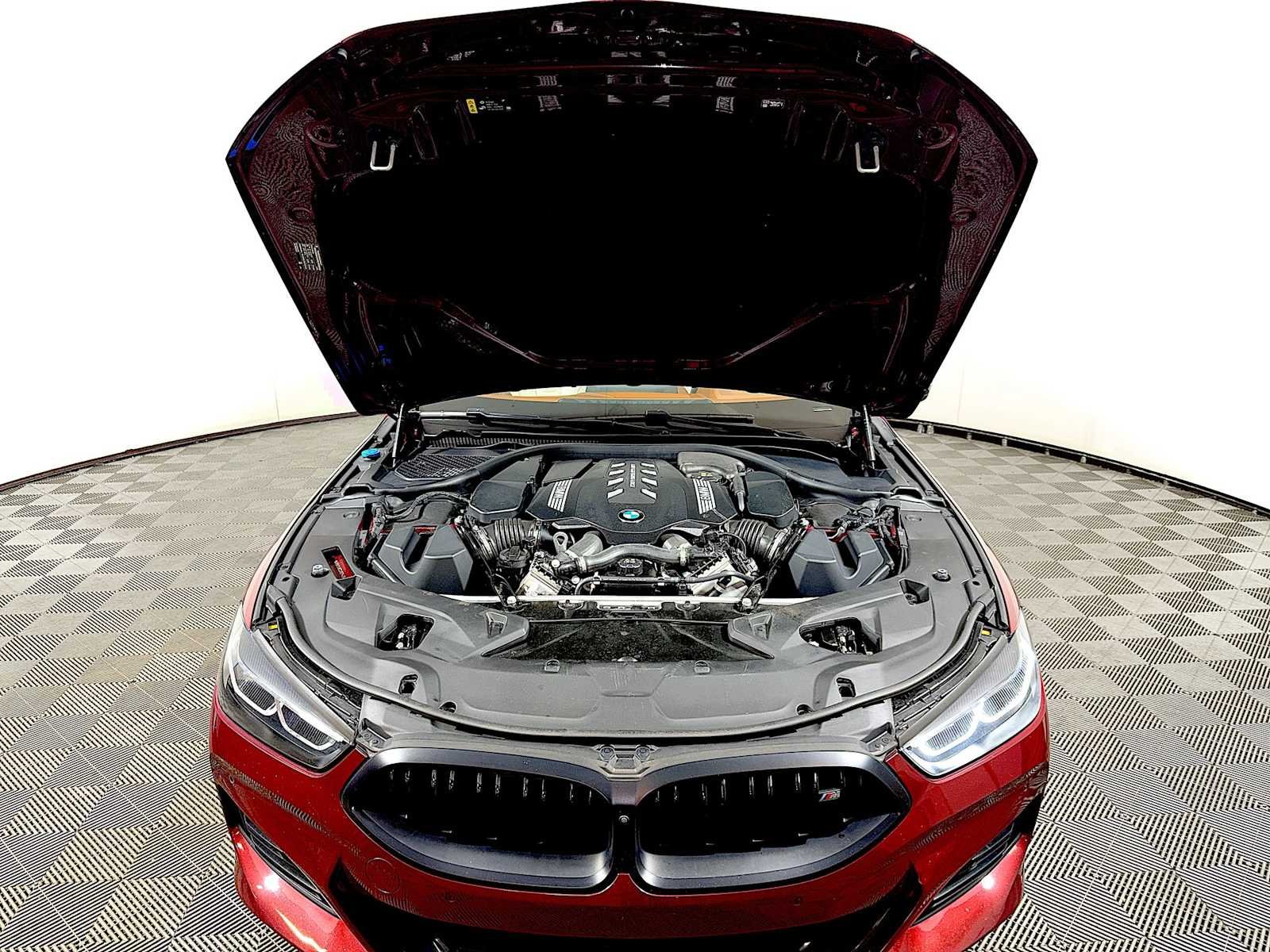 Certified Used 2024 Aventurin Red Metallic BMW M850i image 31
