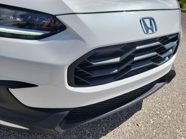 Used 2024 Platinum White Pearl Honda Sport image 23