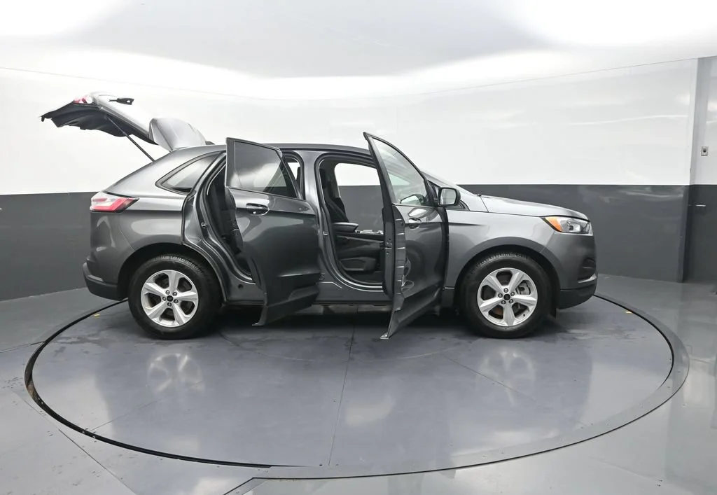Used 2023 Gray Ford SE image 36