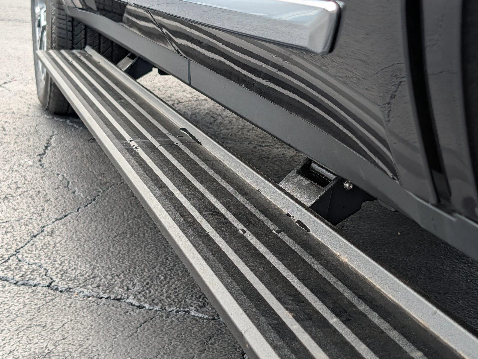 New 2026 Titanium Rush Metallic GMC Denali image 36
