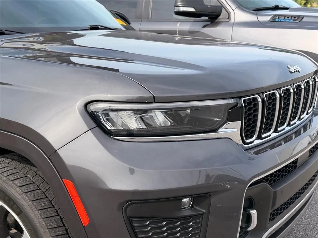 Used 2021 Gray Jeep Overland image 24