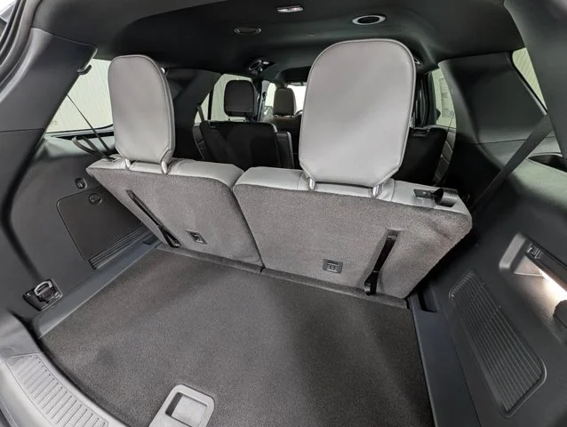 New 2027 Avalanche Gray Ford Active image 50