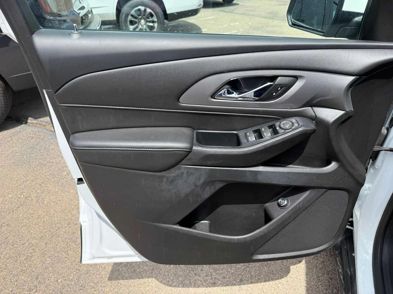 2023 Chevrolet Traverse 1LT - Photo 11