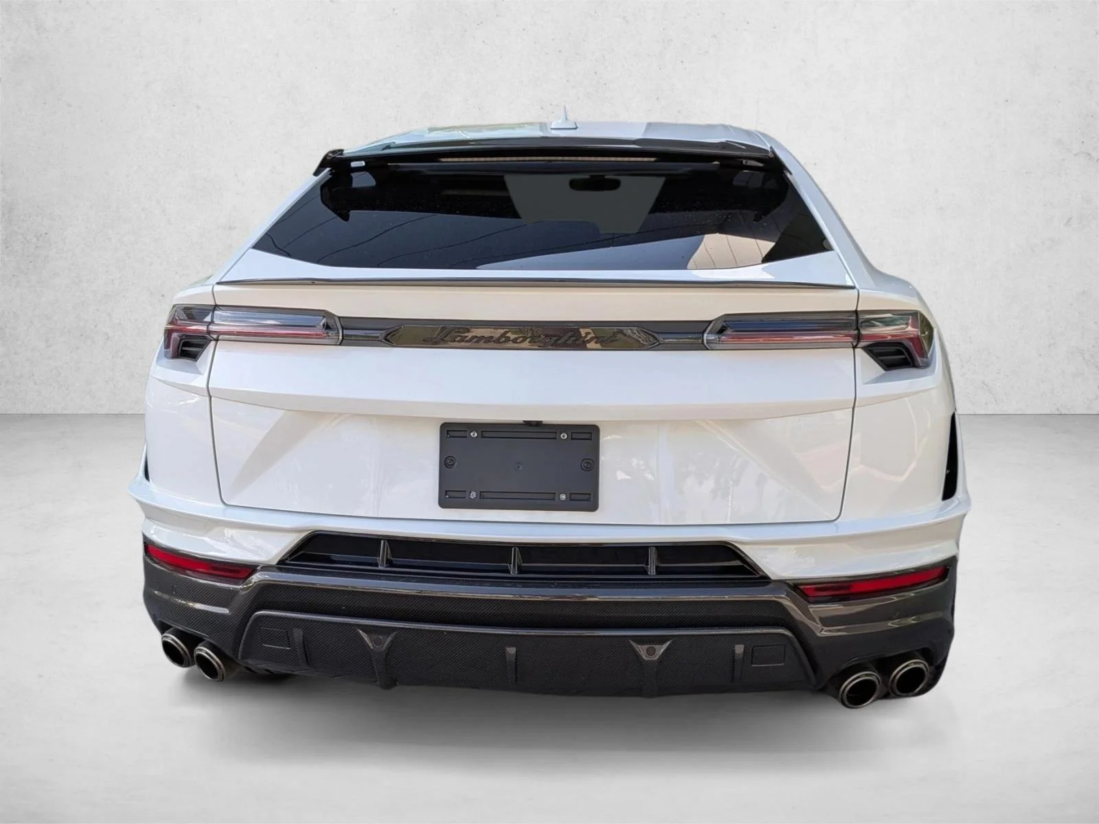 Used 2023 White Lamborghini Performante image 6