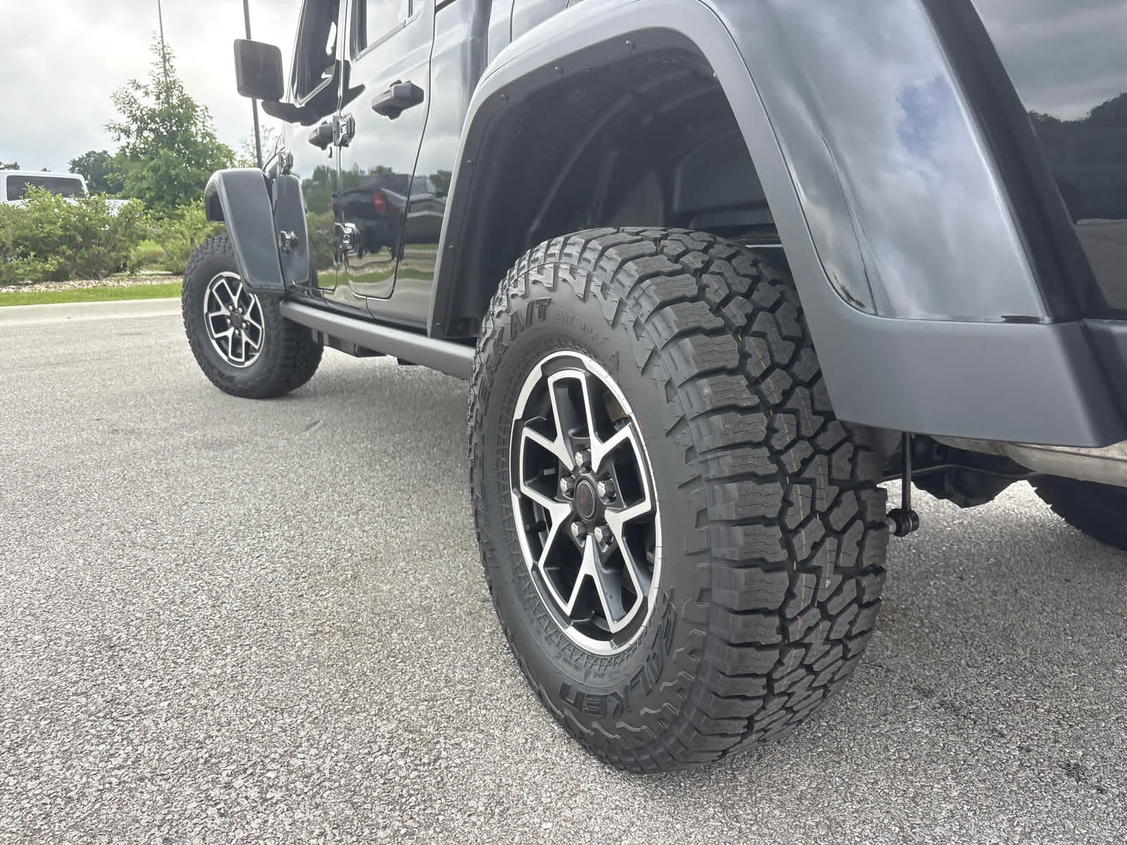 New 2026 Black Clear-Coat Exterior Paint Jeep Shadow Ops image 6