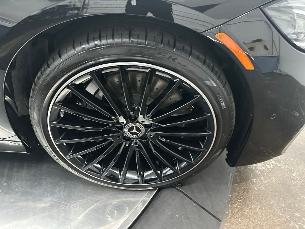 New 2027 Obsidian Black Metallic Mercedes-Benz S 580 image 9