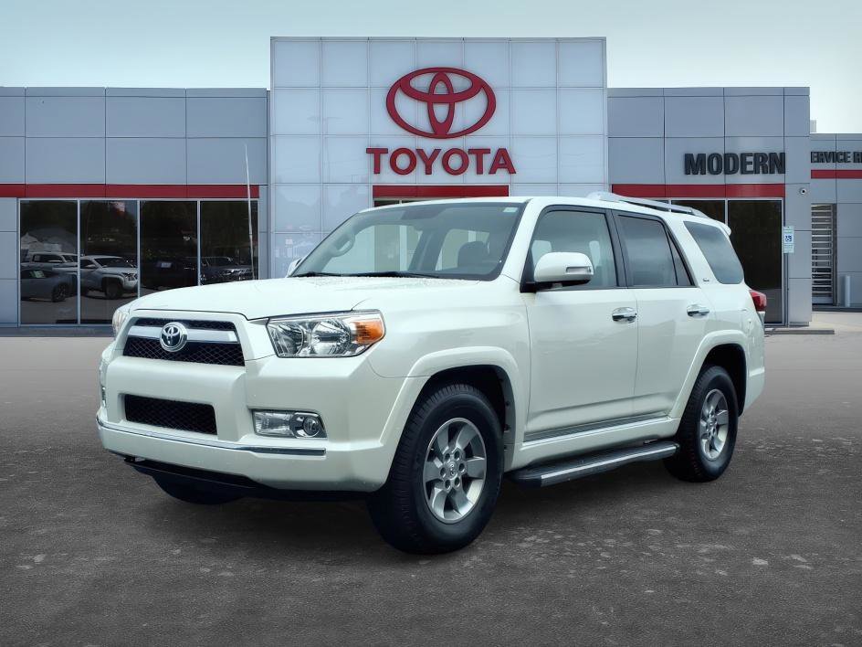 2010 Toyota 4Runner SR5 4x4 V6's photo