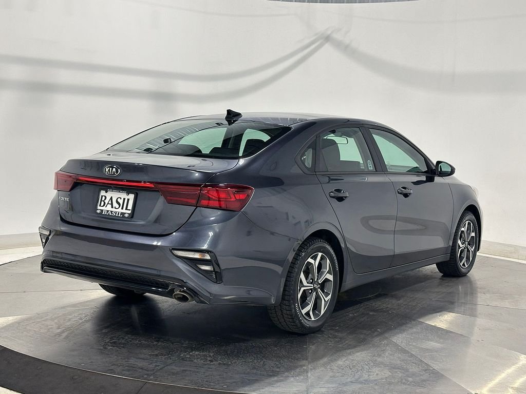 Used 2020 Gray Kia LXS image 11