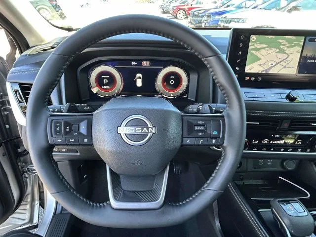 Used 2026 2t Chpn Blk Roo Nissan Platinum image 34