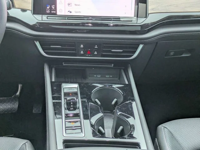 2026 Volkswagen Atlas SE w/Tech - Photo 21
