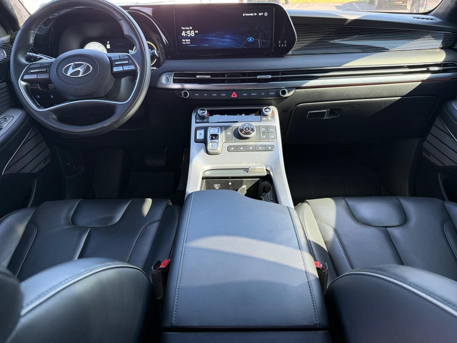 Used 2024 Silver Hyundai Calligraphy image 9