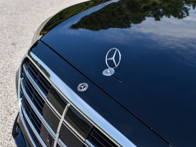 Certified Used 2023 Black Mercedes-Benz S 580 image 3