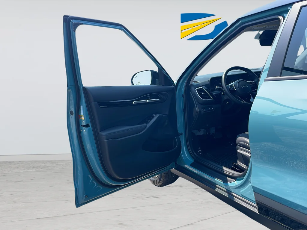 Used 2026 Blue Kia S image 33