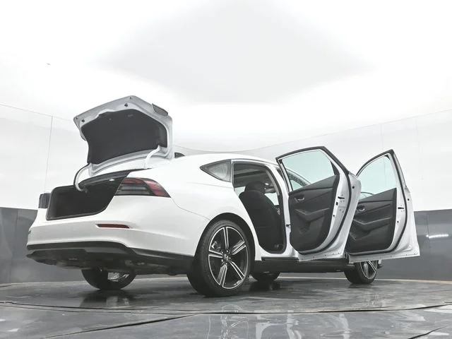 New 2026 Platinum White Pearl Honda SE image 56