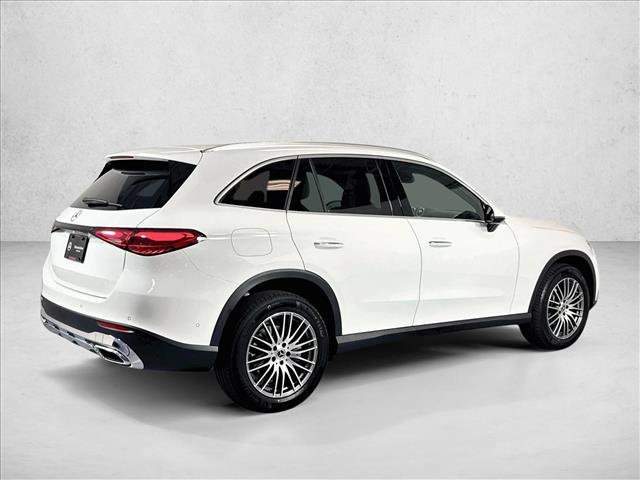 New 2026 Polar White Mercedes-Benz GLC 300 image 35