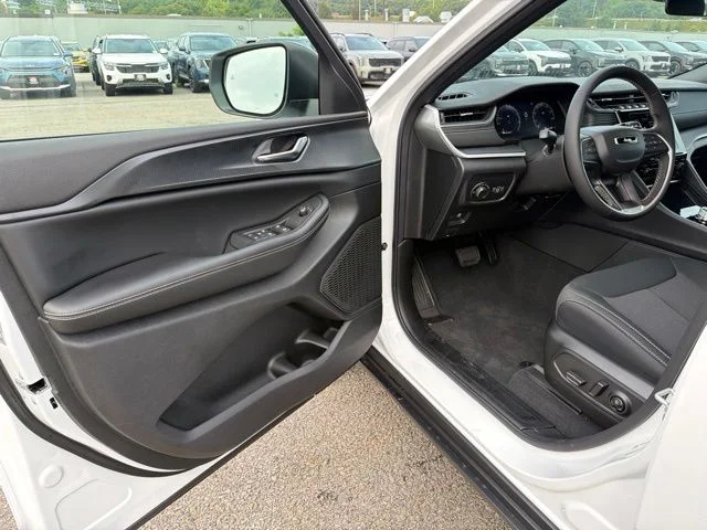 New 2026 White Jeep Laredo image 10