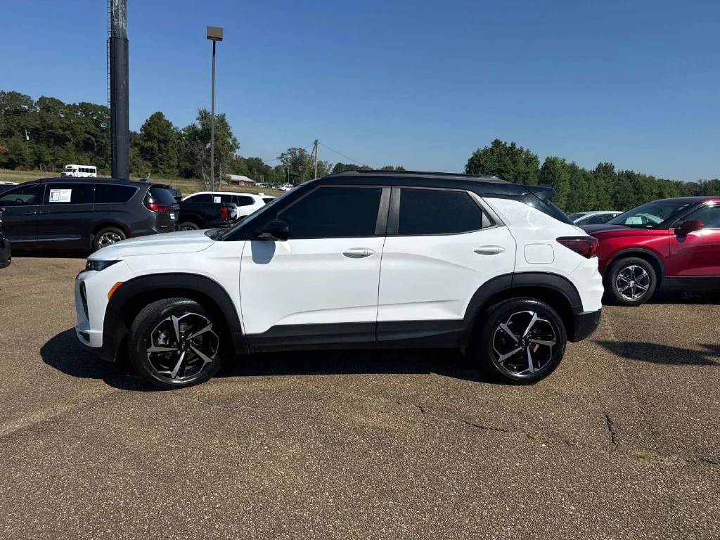 Used 2023 White Chevrolet RS image 4