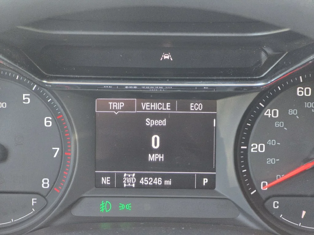 Used 2023 Gray Chevrolet LT image 31