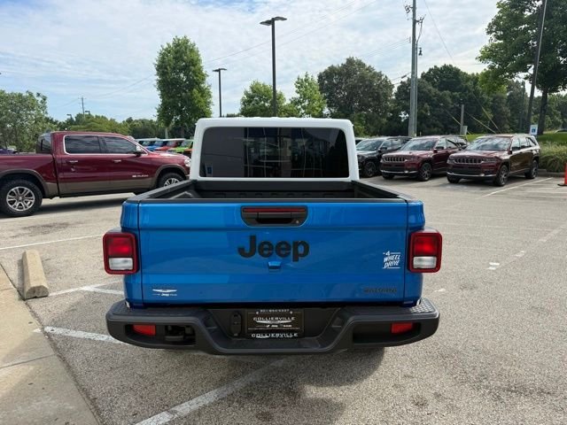 New 2026 Hydro Blue Pearl-Coat Exterior Paint Jeep Sahara image 5