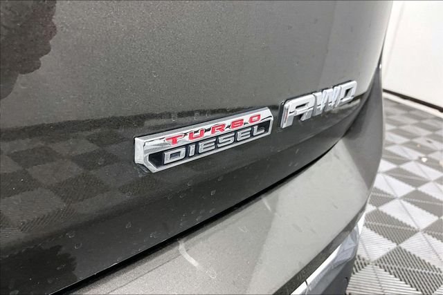Used 2019  GMC SLT image 2