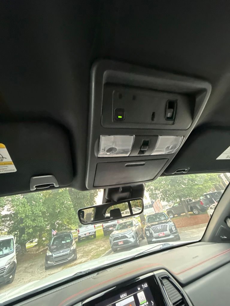 Used 2024 White Nissan PRO-4X image 29