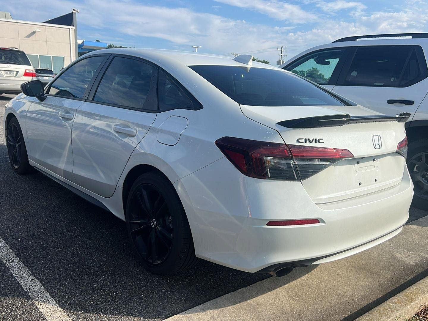 Used 2026 Platinum White Pearl Honda SI image 2