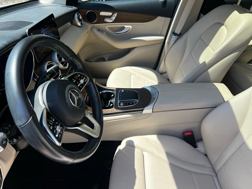 Certified Used 2022 White Mercedes-Benz GLC 300 image 10