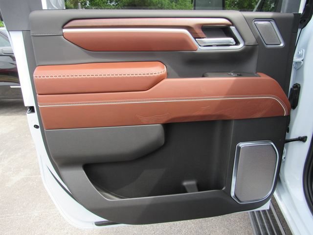 New 2026 Glacier White Tricoat GMC Denali Ultimate image 31