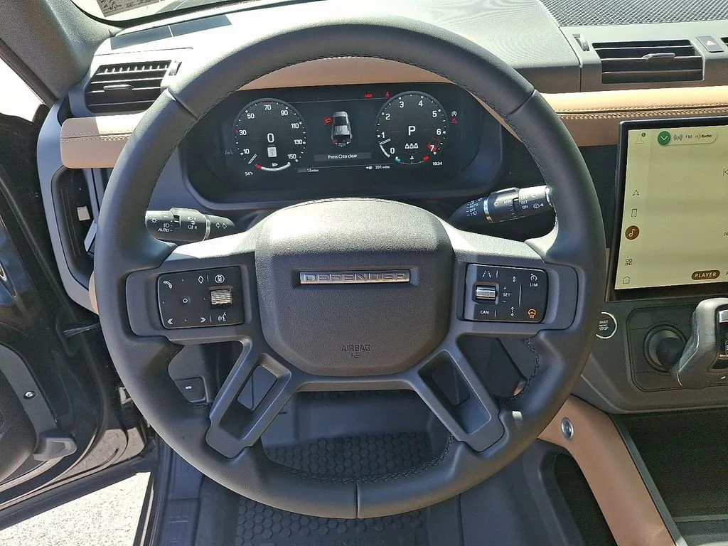 New 2026 Santorini Black Land Rover X-Dynamic SE image 11
