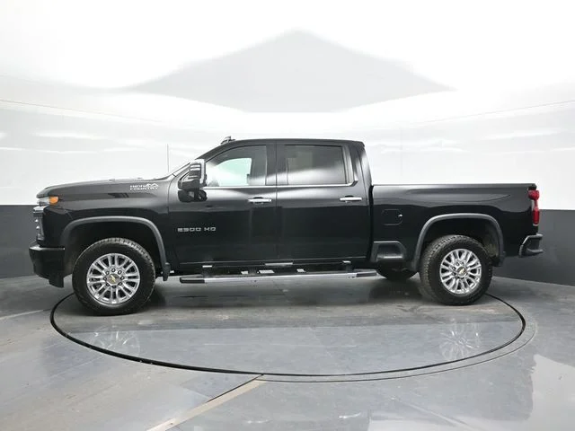 Used 2023 Black Chevrolet High Country image 4