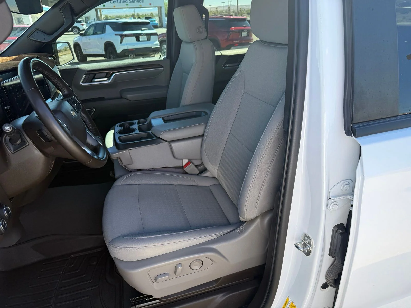 2023 Chevrolet Silverado 1500 LT - Photo 31