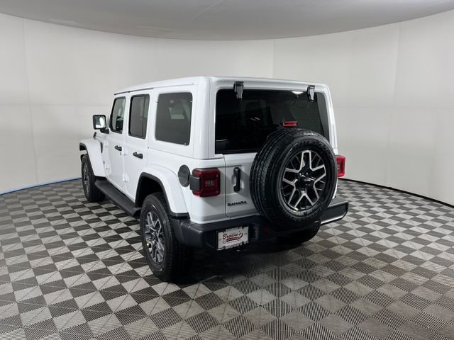 New 2026 Bright White Clear-Coat Exterior Paint Jeep Sahara image 3