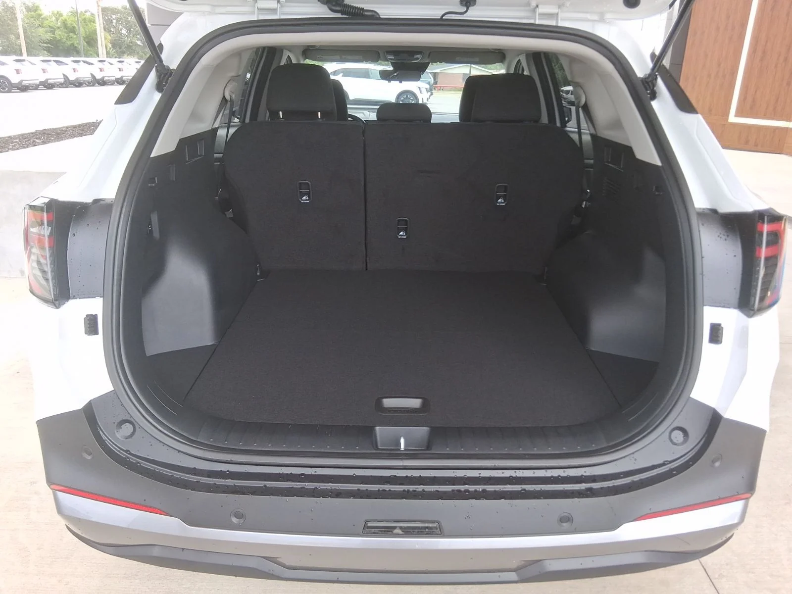 New 2026 White Kia LX image 7