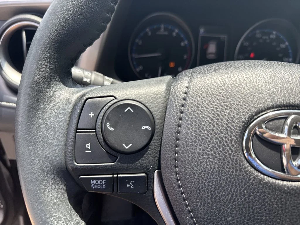 Used 2017 Gray Toyota XLE image 24