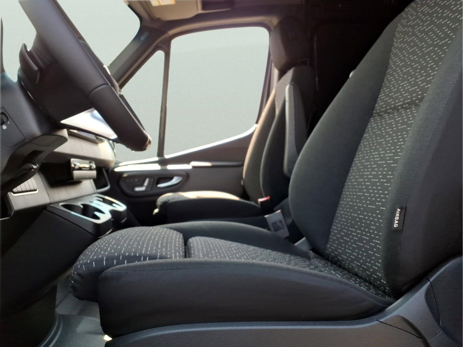 New 2026 Tenorite Gray Metallic Mercedes-Benz  image 28