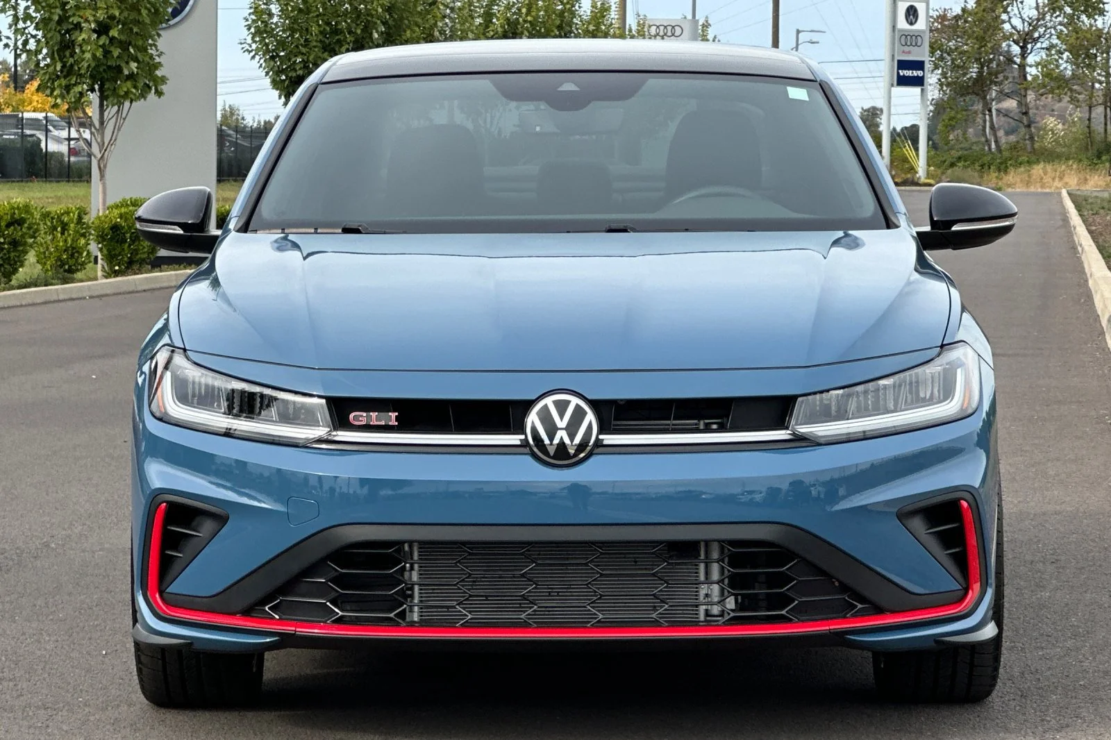 Used 2026  Volkswagen 2.0T Autobahn image 8