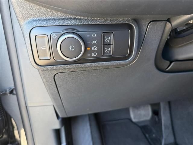 New 2026 Space White Metallic Ford ST-Line image 24