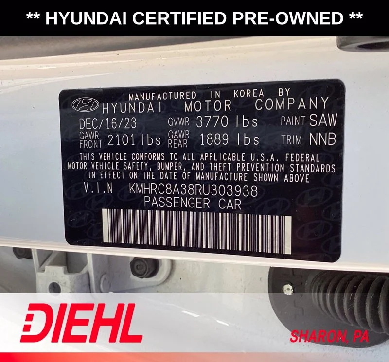 Used 2024 White Hyundai SEL image 9
