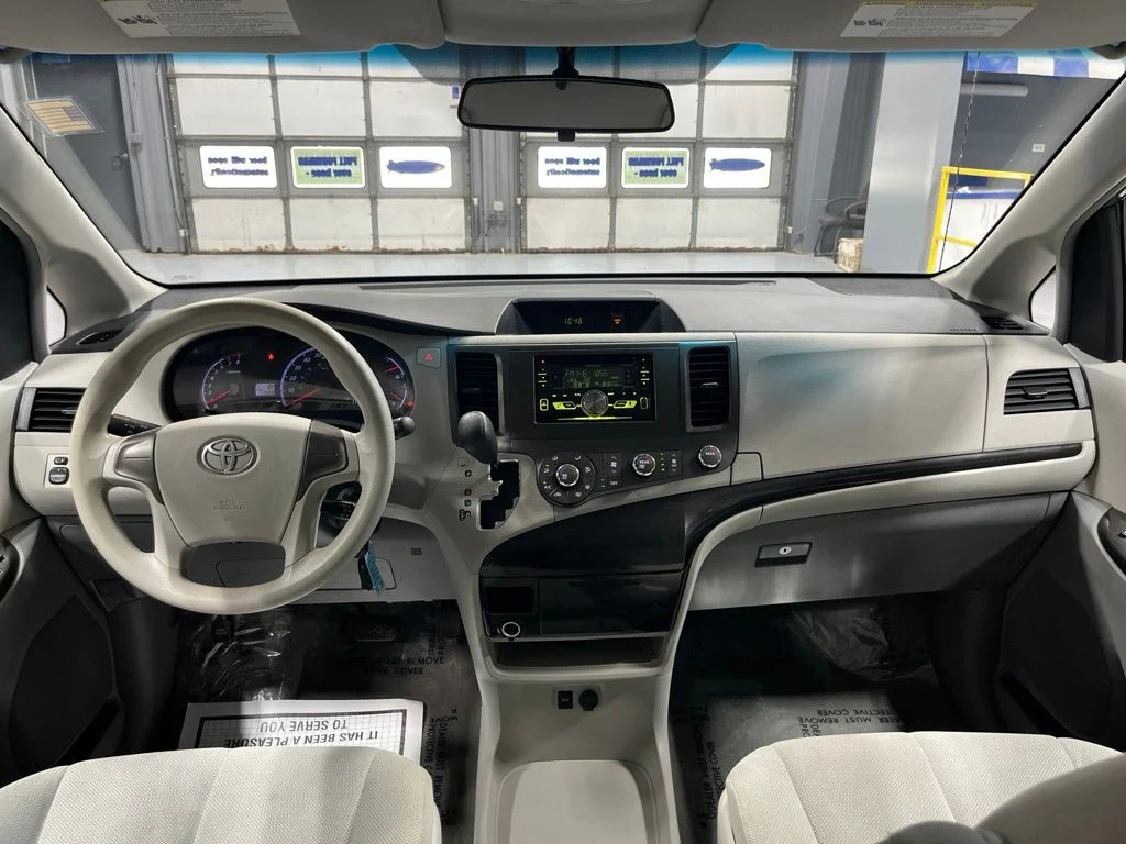 Used 2012 Predawn Gray Mica Toyota Base image 24