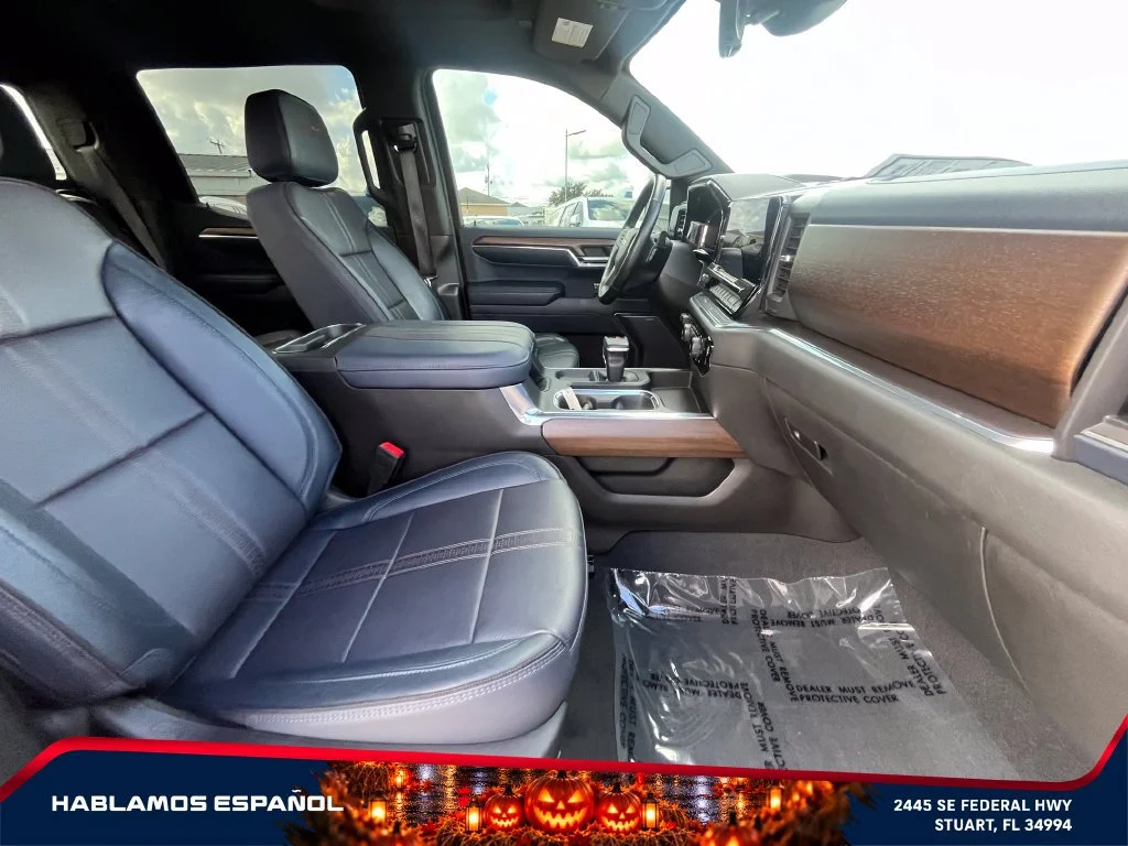 Used 2023 IRIDESCENT PEARL TRICOAT Chevrolet High Country image 20
