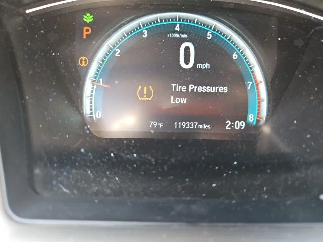 Used 2018 Red Honda EX image 5