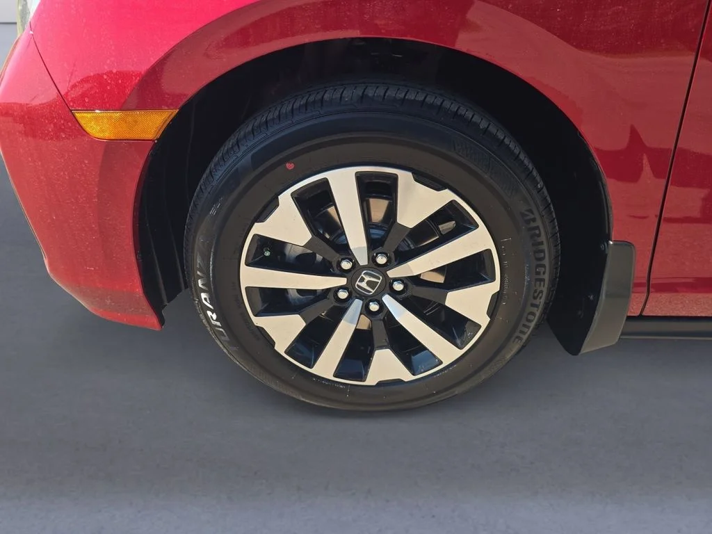 New 2027 Radiant Red Metallic II Honda EX-L image 10