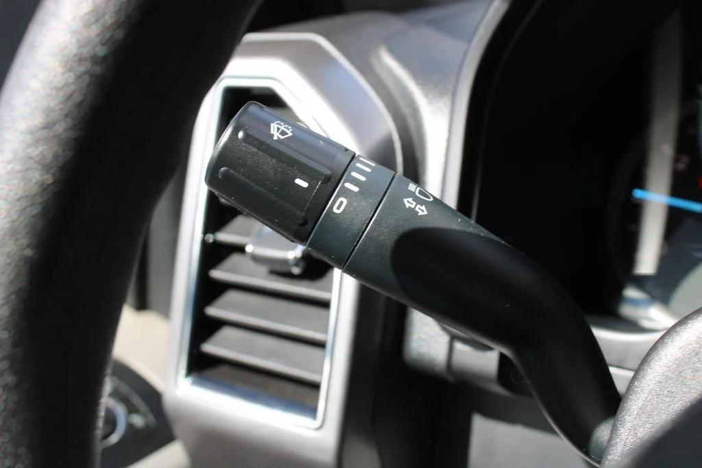 Used 2019 Agate Black Metallic Ford XLT image 29