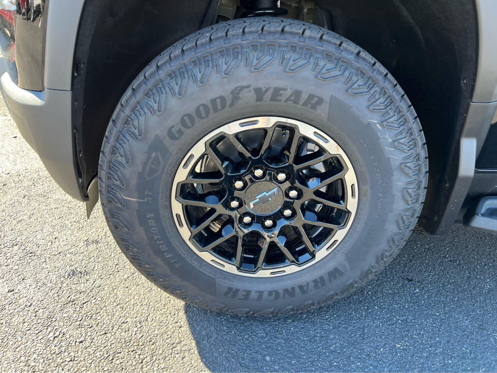 New 2026 Black Chevrolet Trail Boss - Extended Range image 6