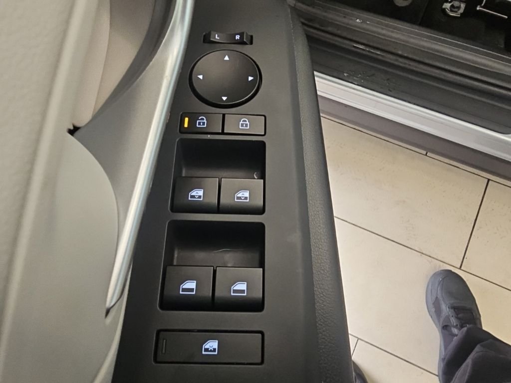2025 Hyundai Tucson SEL Convenience - Photo 12