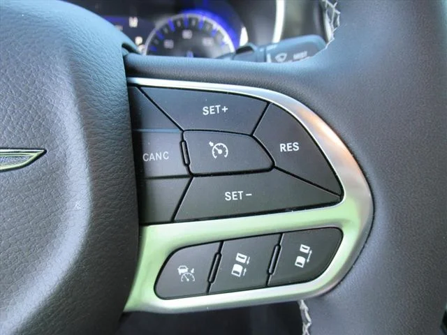 2026 Chrysler Pacifica Select - Photo 21