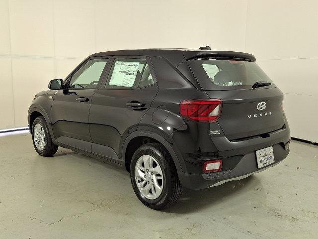 New 2026 Black Hyundai SE image 5