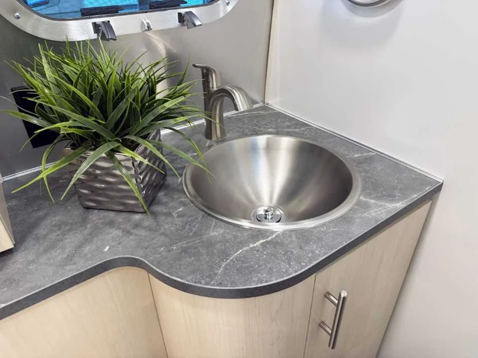 New 2026 SILVER AIRSTREAM  image 37