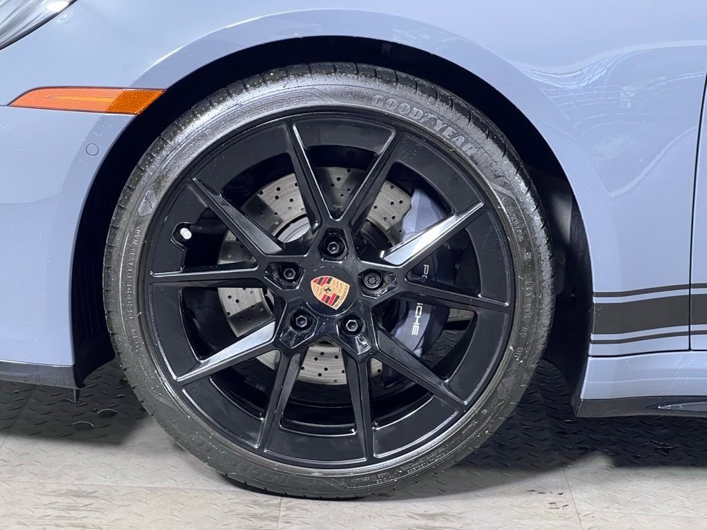 Certified Used 2025  Porsche Carrera image 11